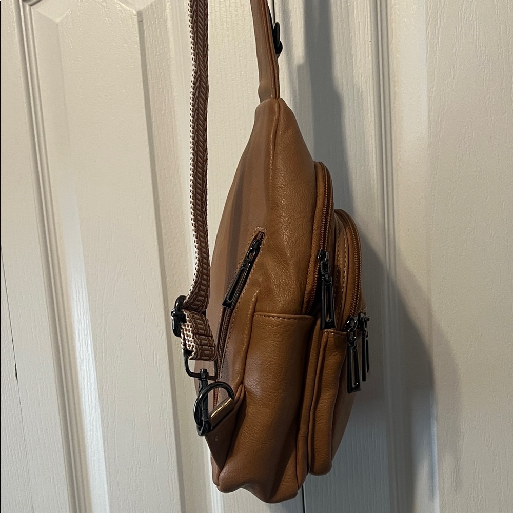 Latmap Elegant Tan/ White Crossbody Bag-Women’s-Adjustable Strap- - Picture 4 of 16